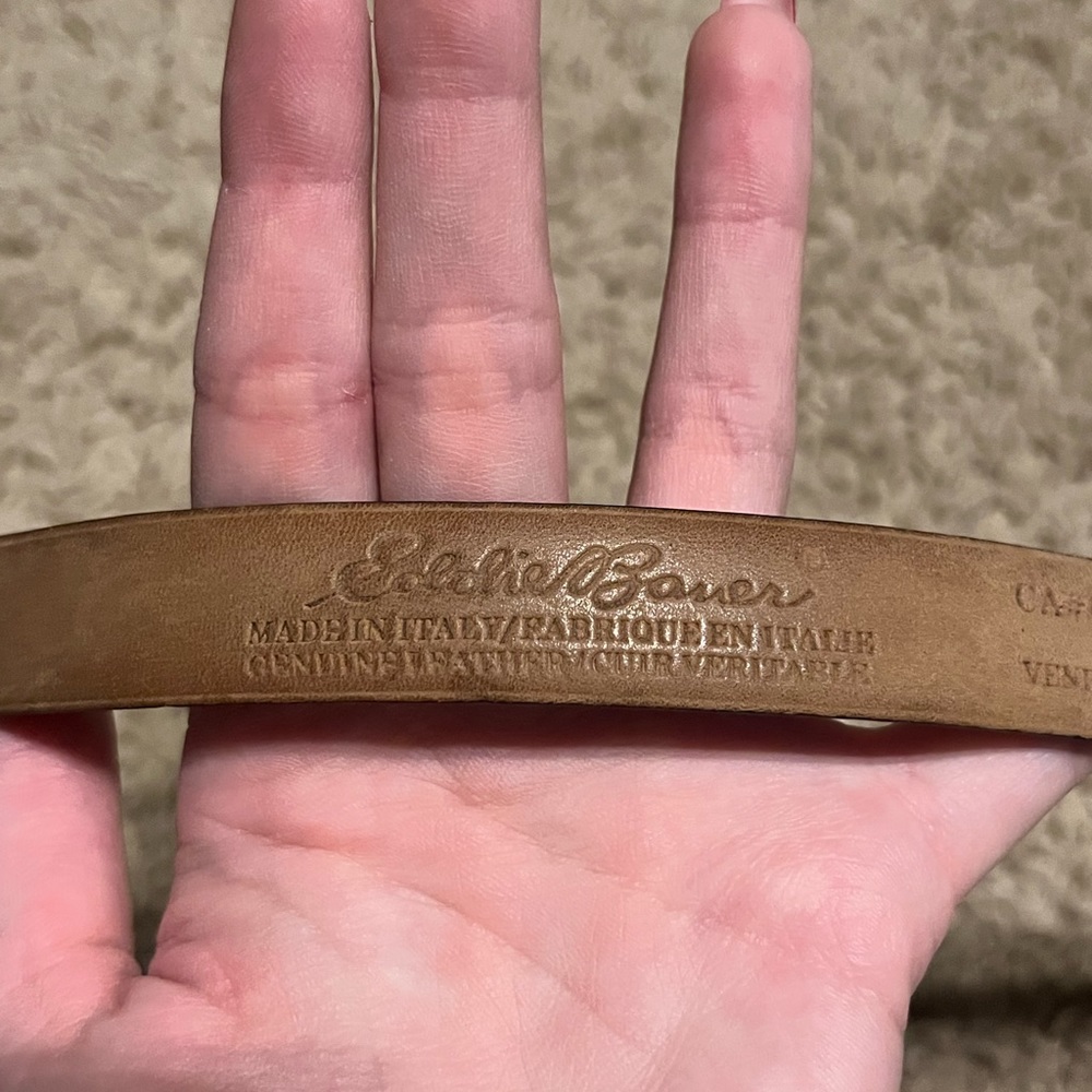 Eddie Bauer women’s black belt